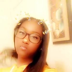 Meet your Posher, Yolanda